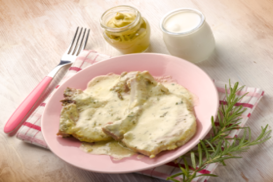  Schweinsschnitzel mit Kräuterbutter